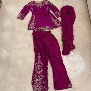 Heavy hand-embroidered Magenta Three-Piece shalwar Kameez Set XS
